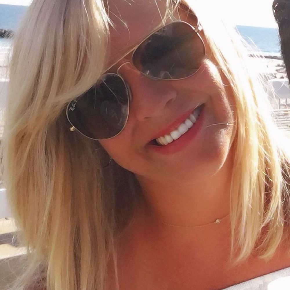 Meet your Posher, Thea